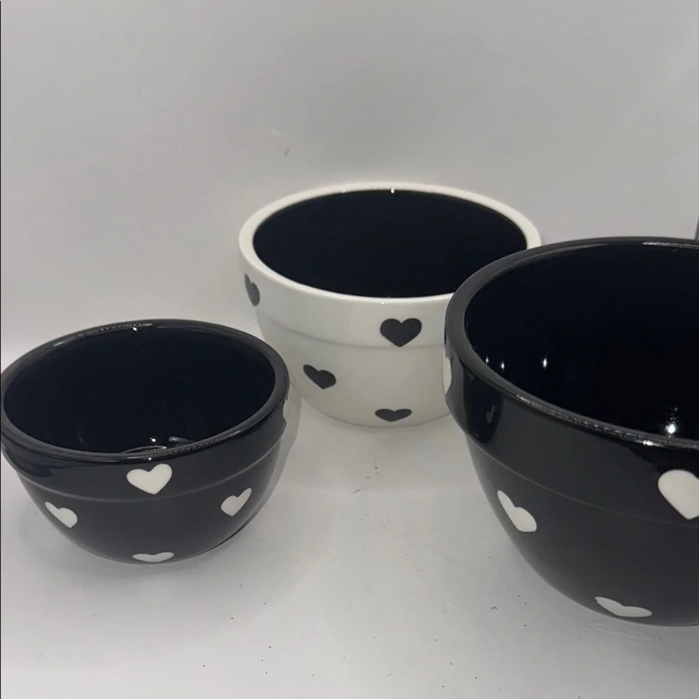Heart Patterned Black and White nesting Bowls